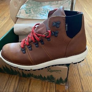 Danner Women’s Vertigo 917